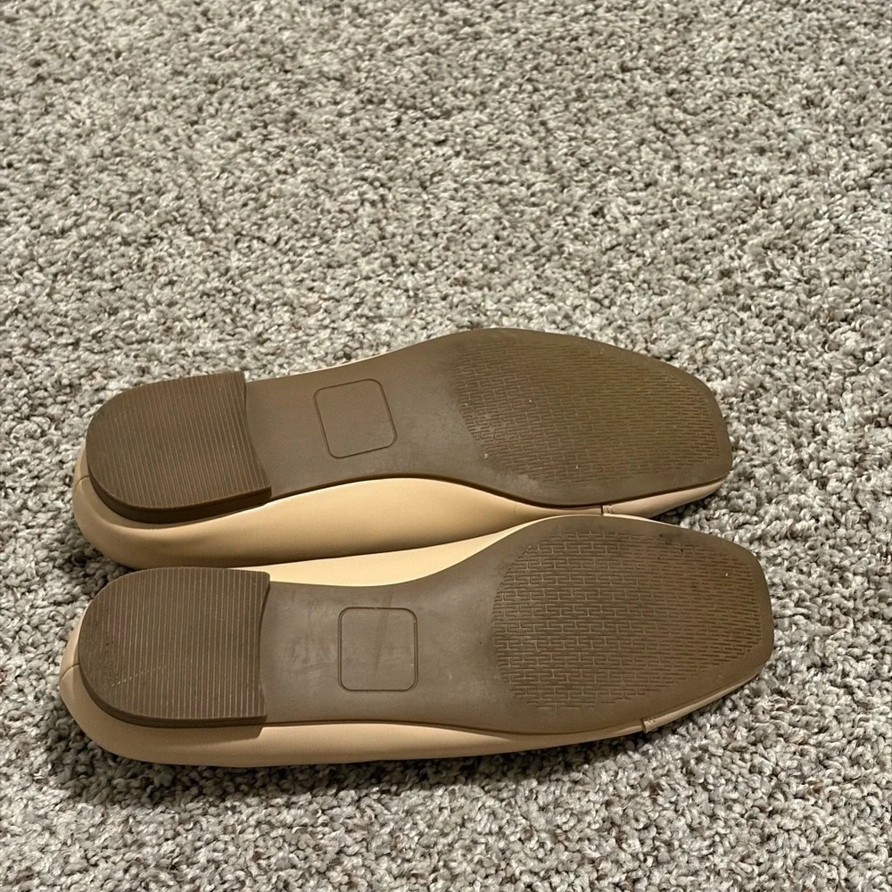 Cliffs by White Mountain Beige Loafers - Picture 4 of 4